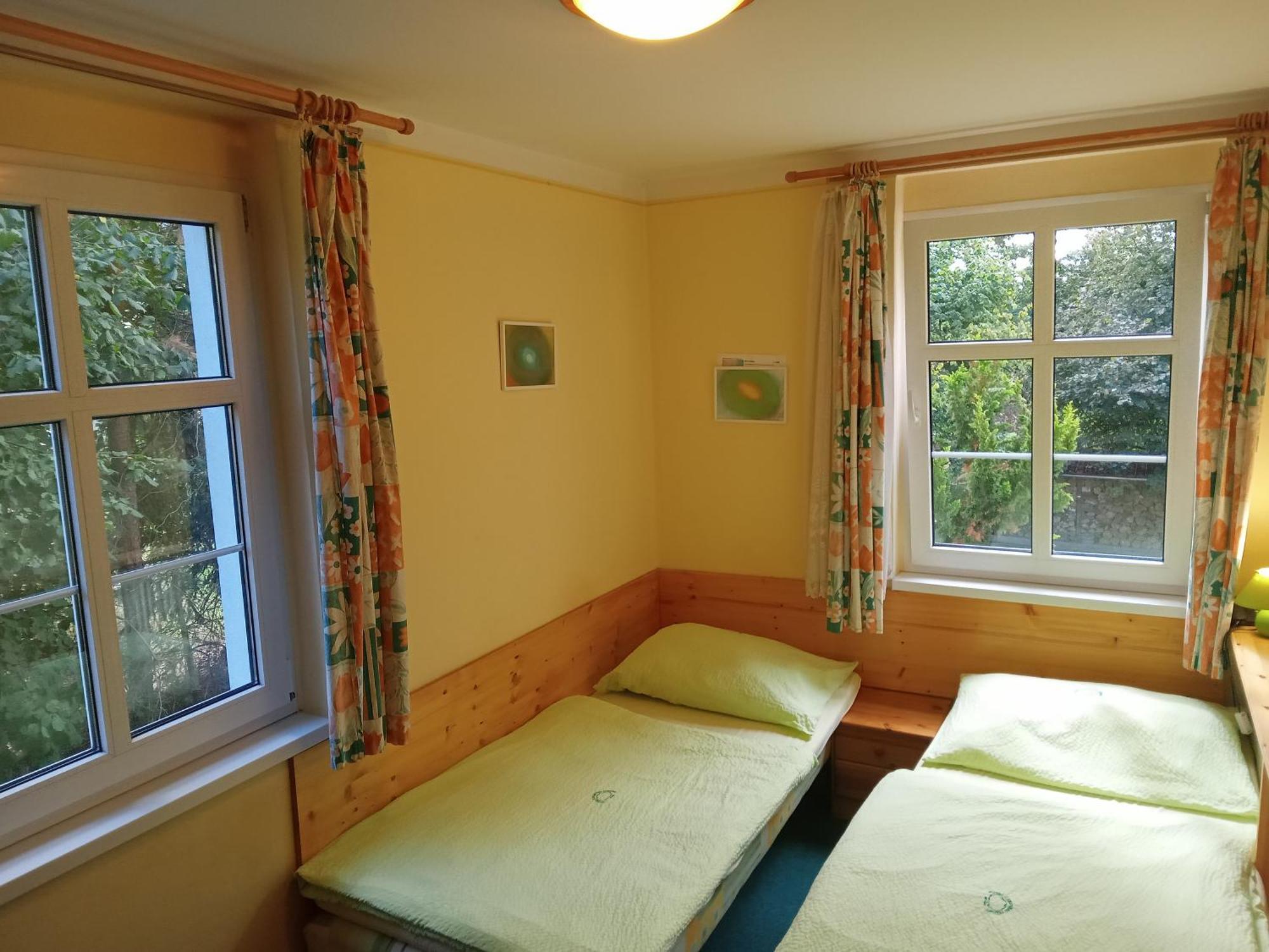 Hotel U Zeleneho Stromu - Zum Gruenen Baum Hřensko Exteriör bild